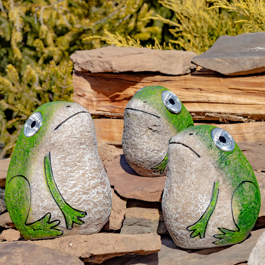 Solar Rock Frogs with Light Up Eyes