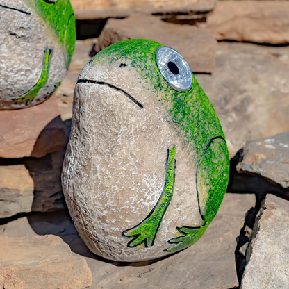 Solar Rock Frogs with Light Up Eyes
